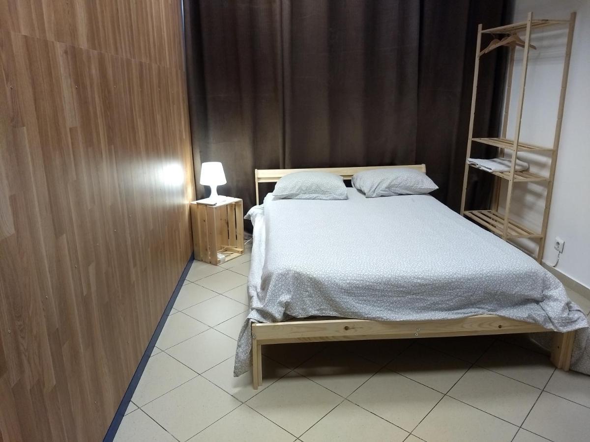 Melaya Budget Hostel 파로 외부 사진